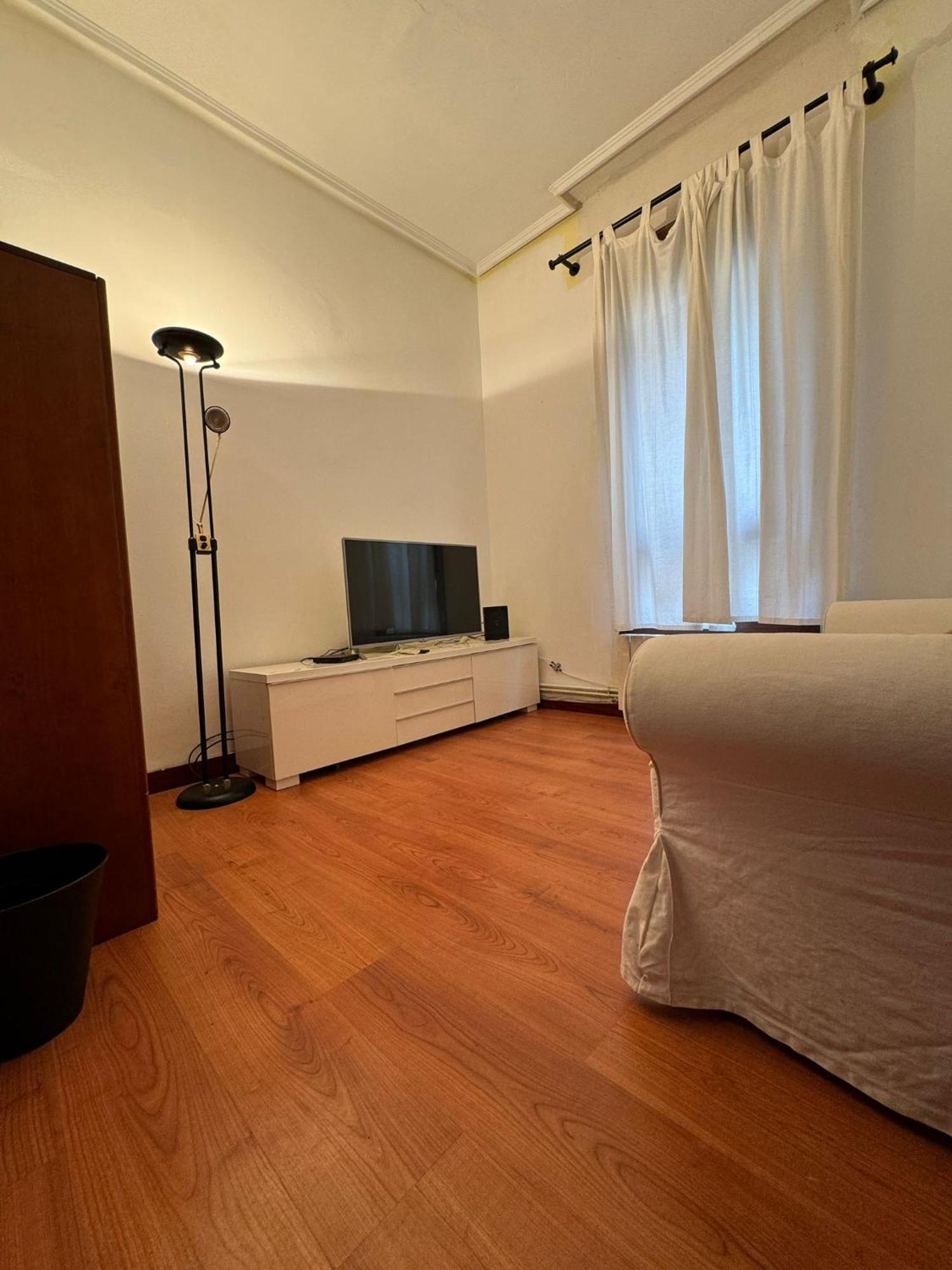 Apartamento De 2 Habitaciones En Bilbao Exterior photo